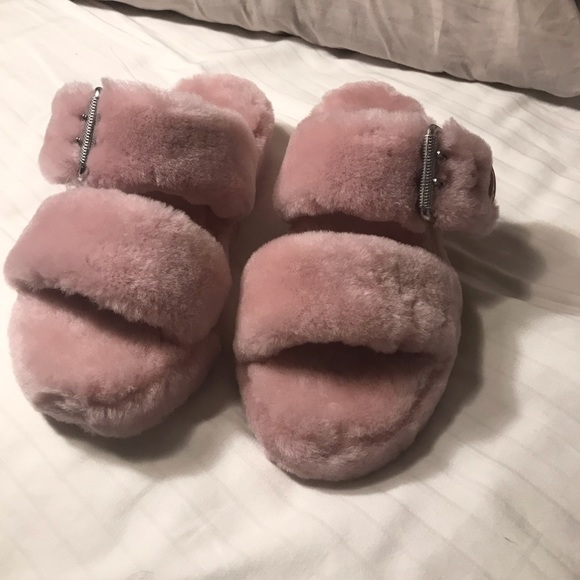 SOLD DO NOT BUY. UGG fuzz yeah slippers - Picture 3 of 4
